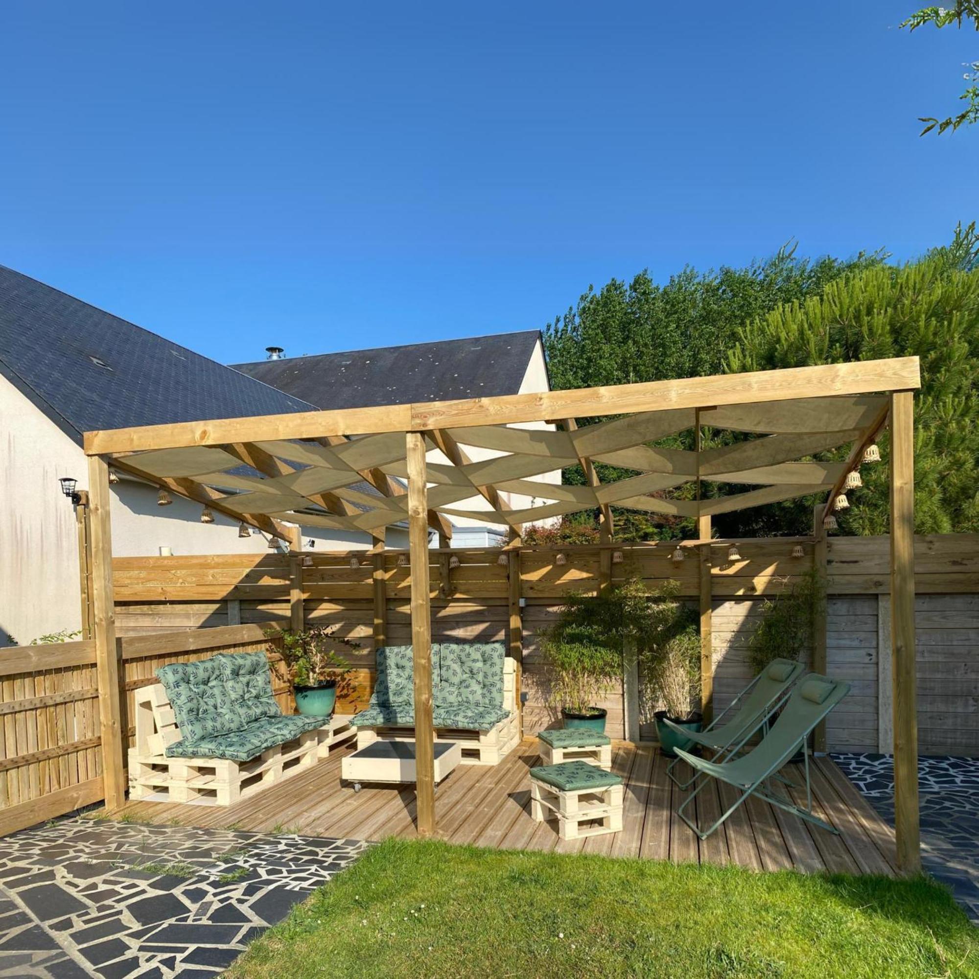 Dans Maison Familiale Avec Jardin A 800m De La * Bréville-sur-Mer